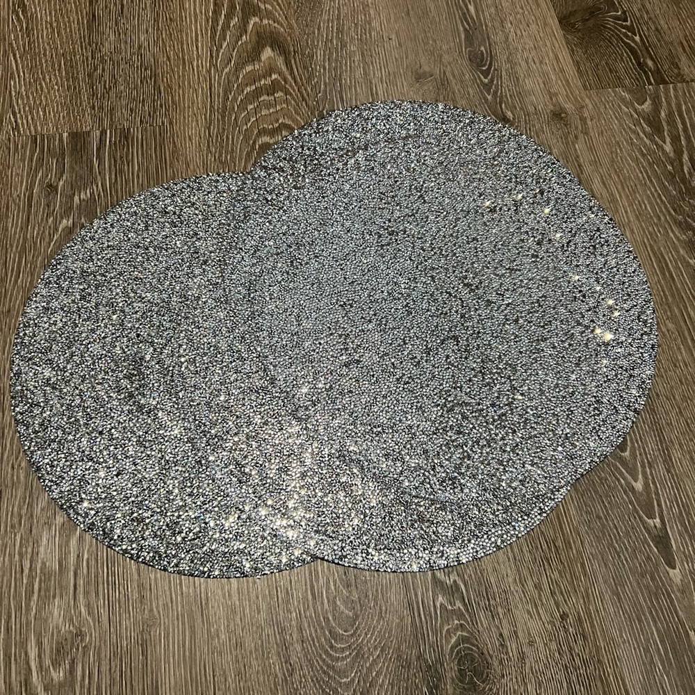 Sparkles Home luminous placemats silver color (new) sold in a set of 2